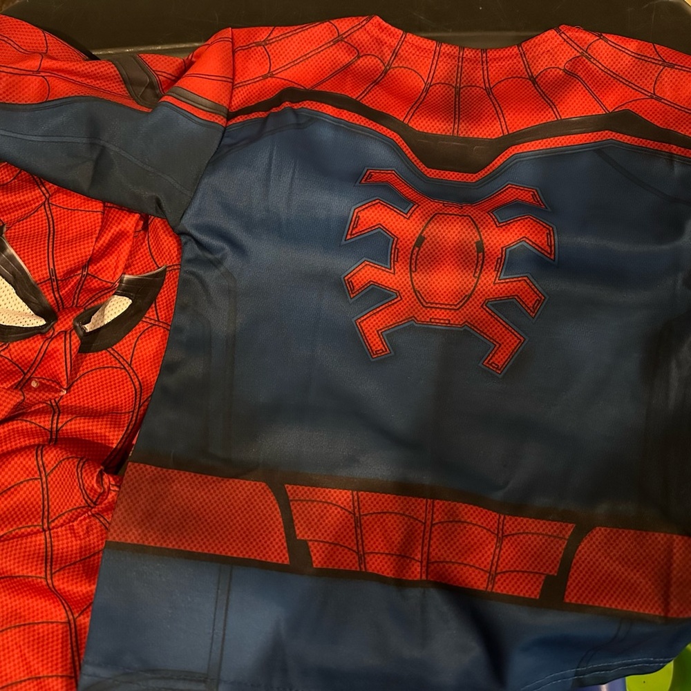 Kid’s Spider-Man costume. Excellent condition.